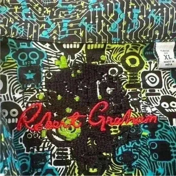 Robert Graham Hannah Aliens Robots Short Sleeve Button Shirt XL New Without Tags - Picture 5 of 5